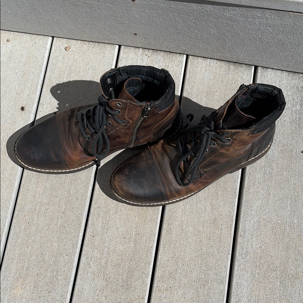 Outpost Maker (Buckle) Men's Brown Leather Boots